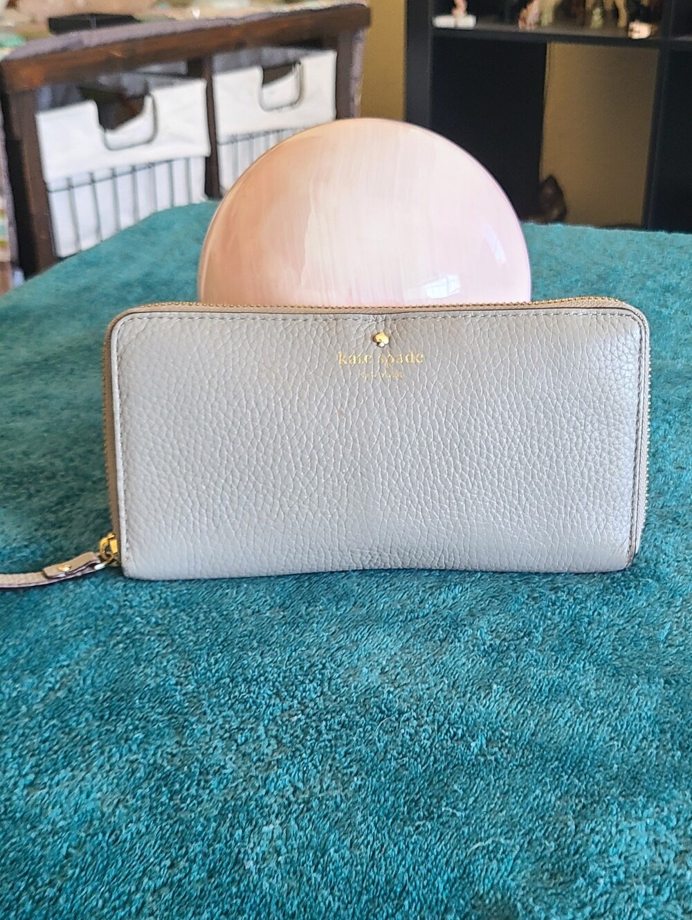 kate spade Pebbled Leather Zip Wallet in Light Gray